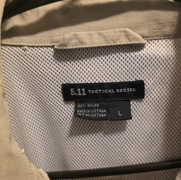 5.11 Tactical Light Brown Shirt Jacket - Picture 3 of 4